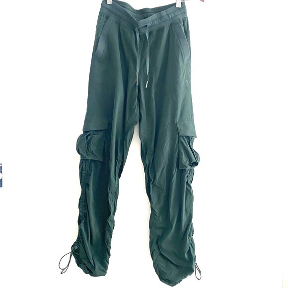 Lululemon Women Cargo Pants Relaxed Fit in Dark Green  Size: XS - Picture 1 of 14